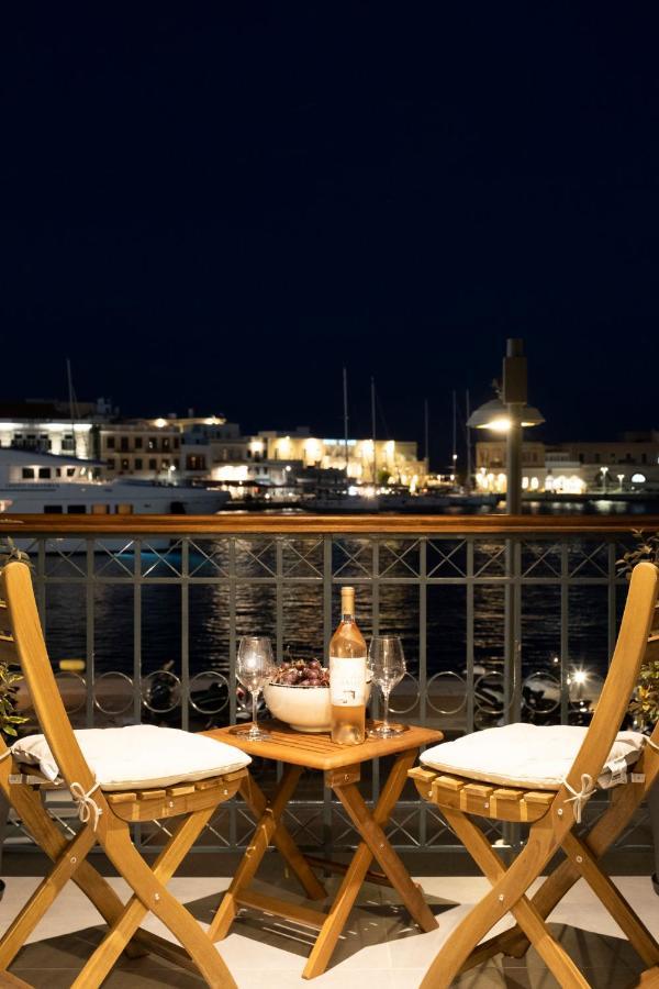 Venus Luxury Apartment Ermoupoli Exterior foto
