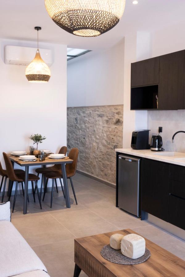 Venus Luxury Apartment Ermoupoli Exterior foto